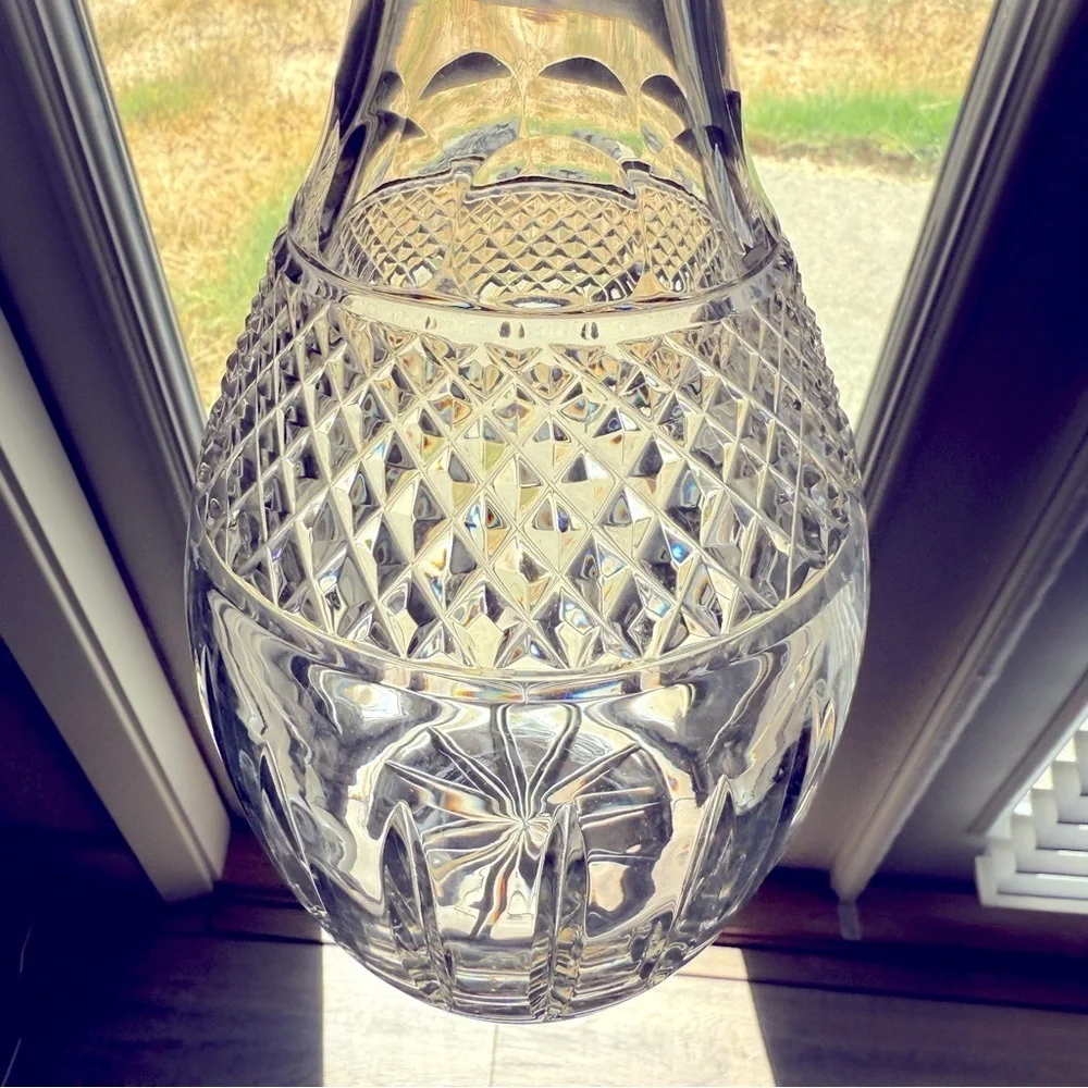 VTG Crystal Decanter/Acorn Shaped Stopper 16” High